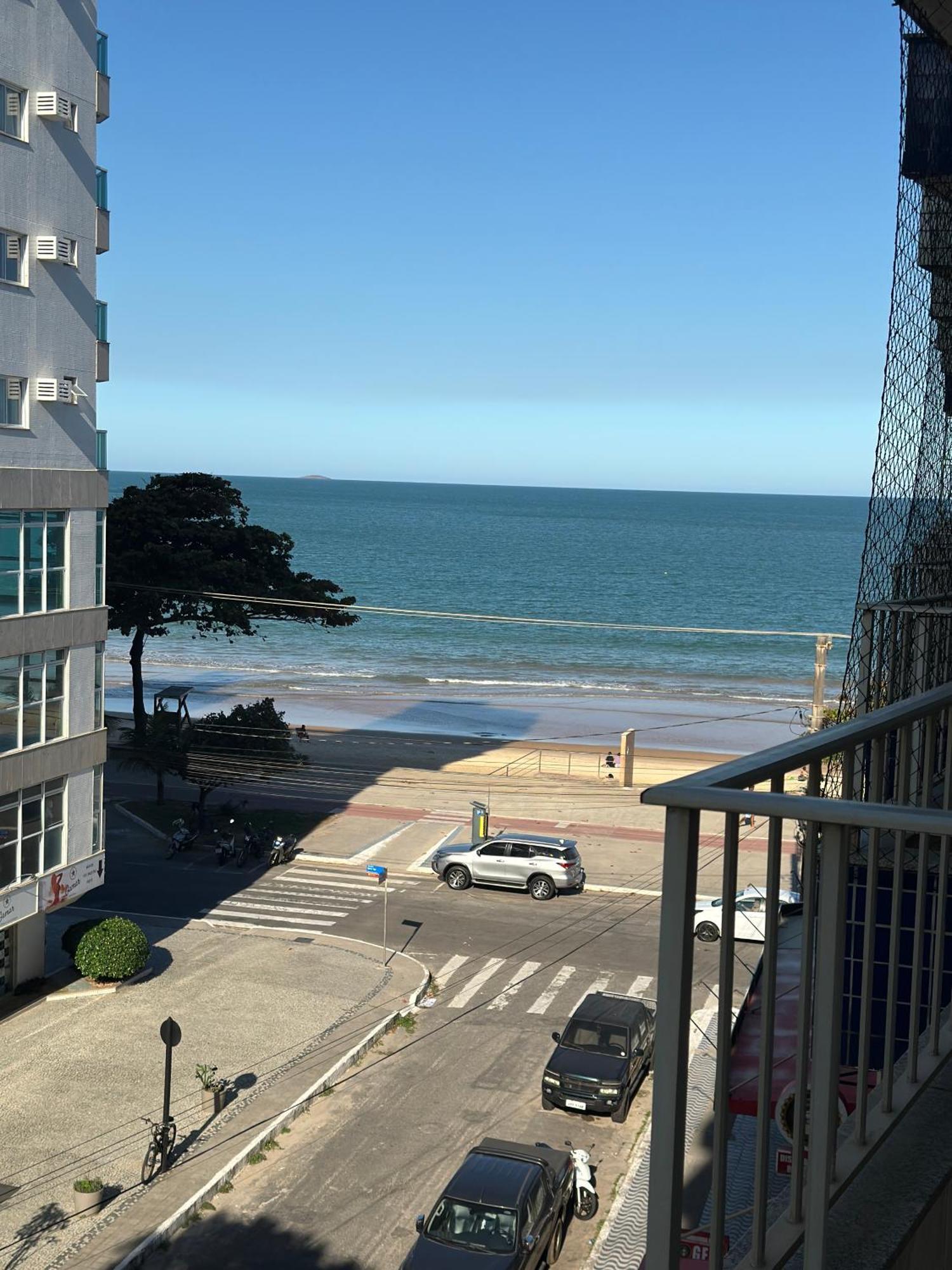 Apartamento Vista Mar 209 - 2 Quartos - Praia Do Morro - Predio Frente Mar - Varanda Com Vista Mar - Elevador - Atravessou A Avenida, Ja Esta Na Praia - Com Garagem - Internet Guarapari Exterior photo